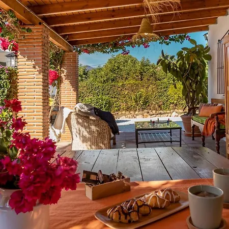 Con Piscina Cerca De La Playa Villa